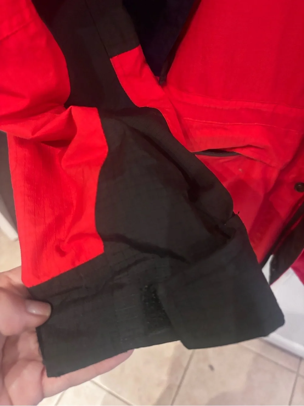 The North Face Red and Black Waterproof Raincoat Gortex Medium Men’s